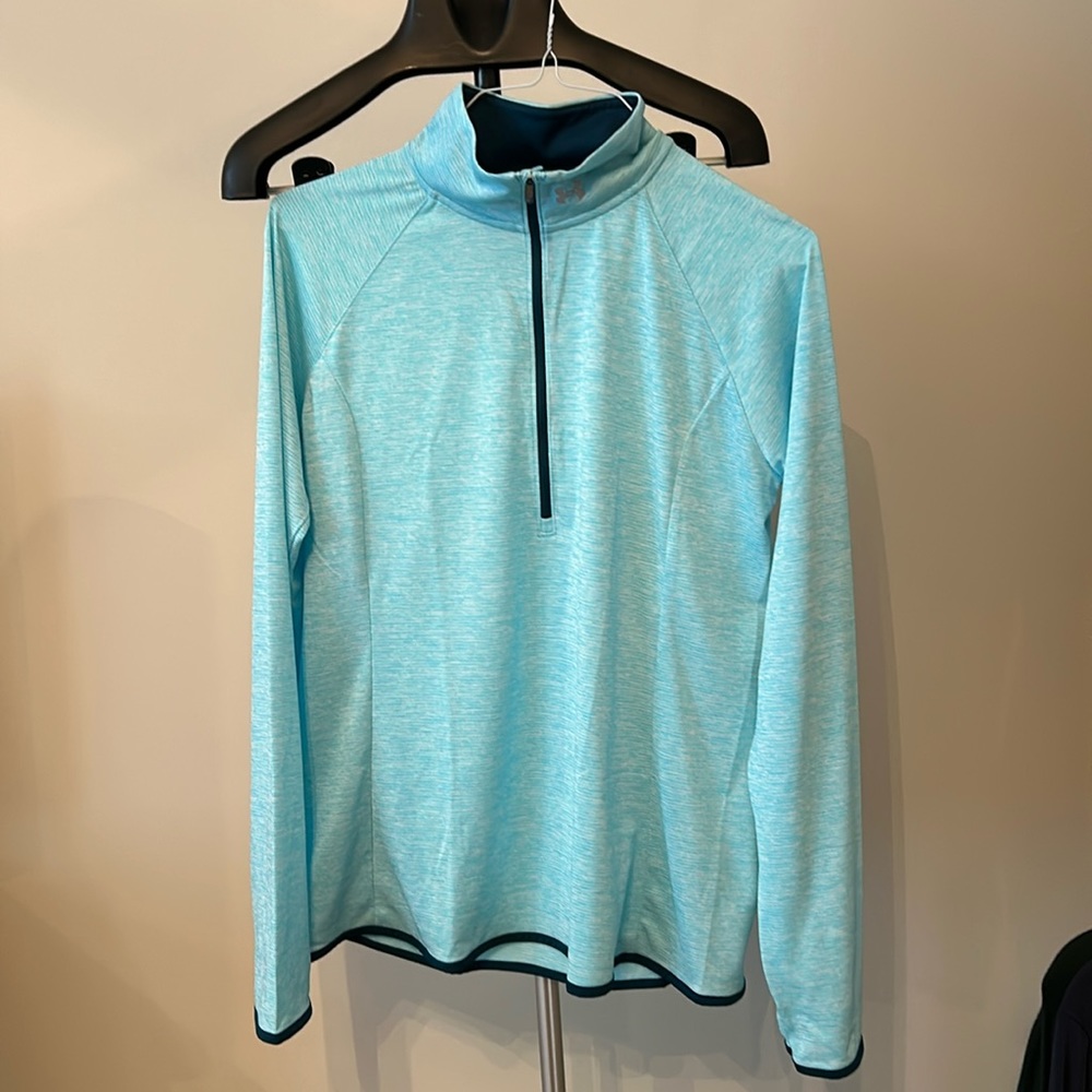 Never worn Under Armour Quarter Zip